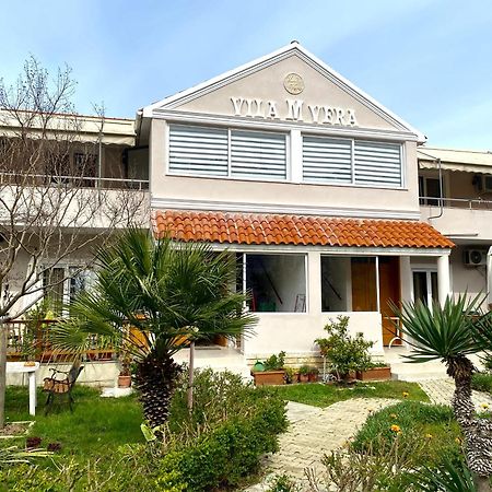 Vila M Vera Rooms With Kitchen And Apartments Дуррес Экстерьер фото