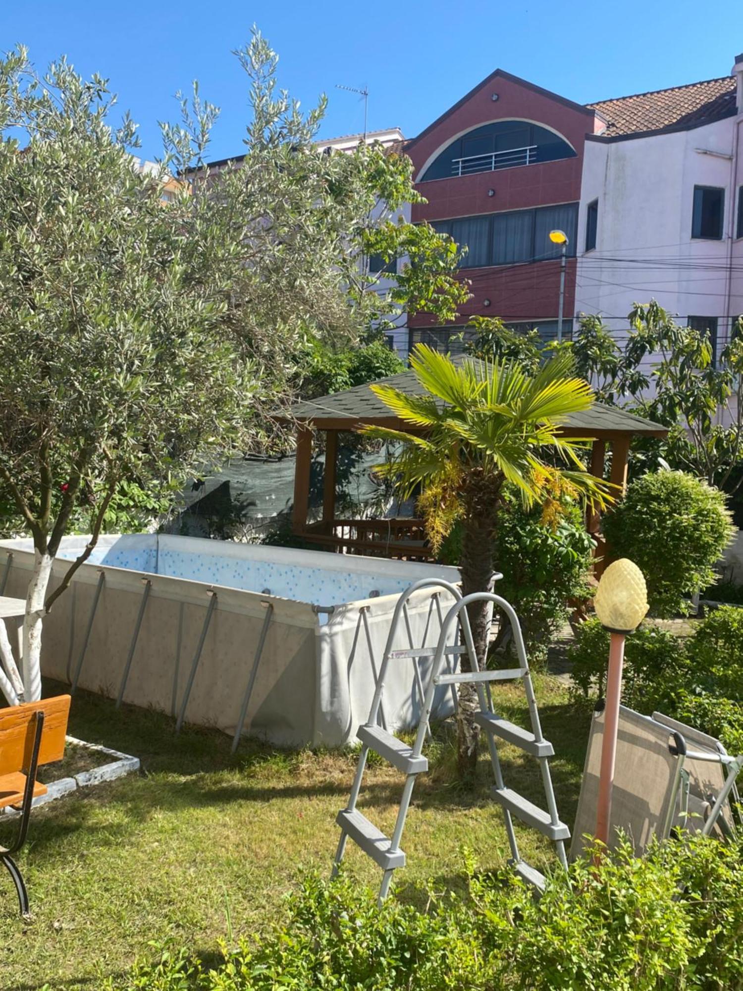 Vila M Vera Rooms With Kitchen And Apartments Дуррес Экстерьер фото