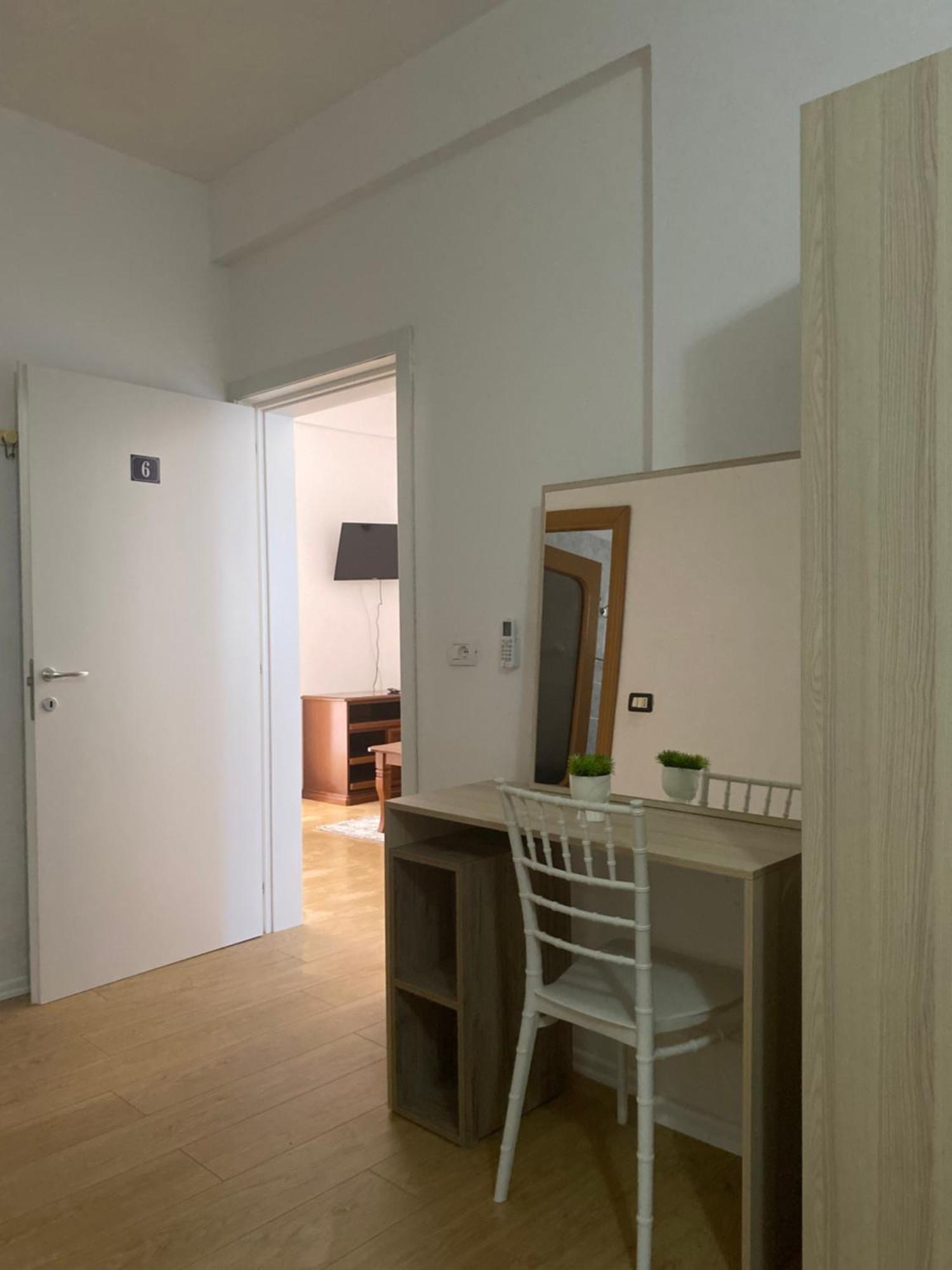Vila M Vera Rooms With Kitchen And Apartments Дуррес Экстерьер фото