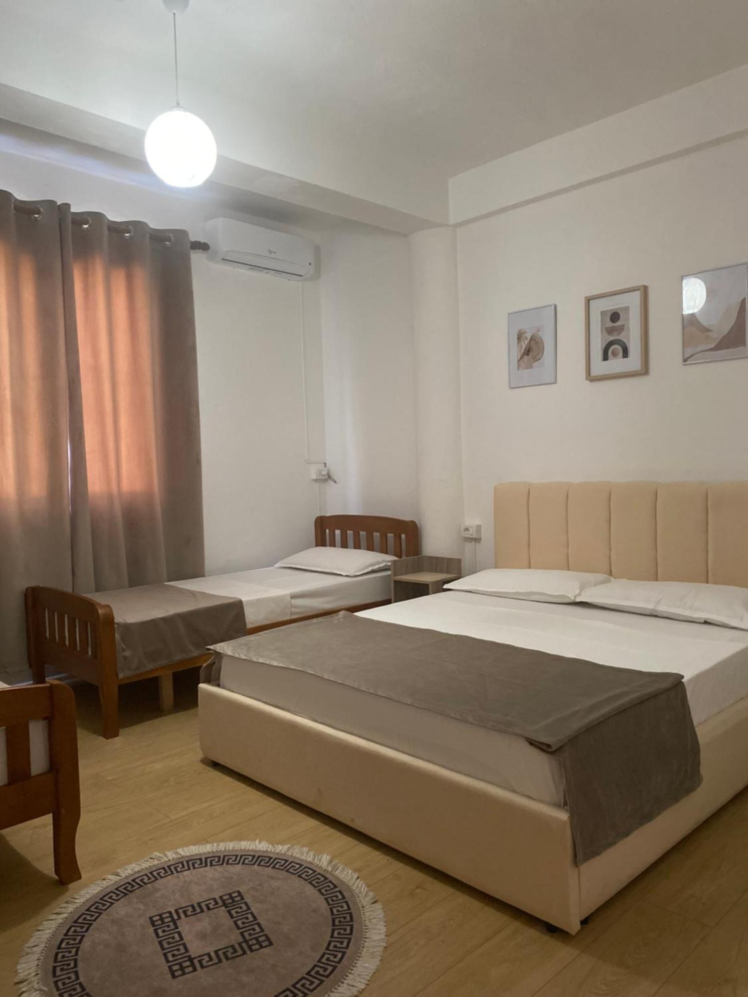 Vila M Vera Rooms With Kitchen And Apartments Дуррес Экстерьер фото