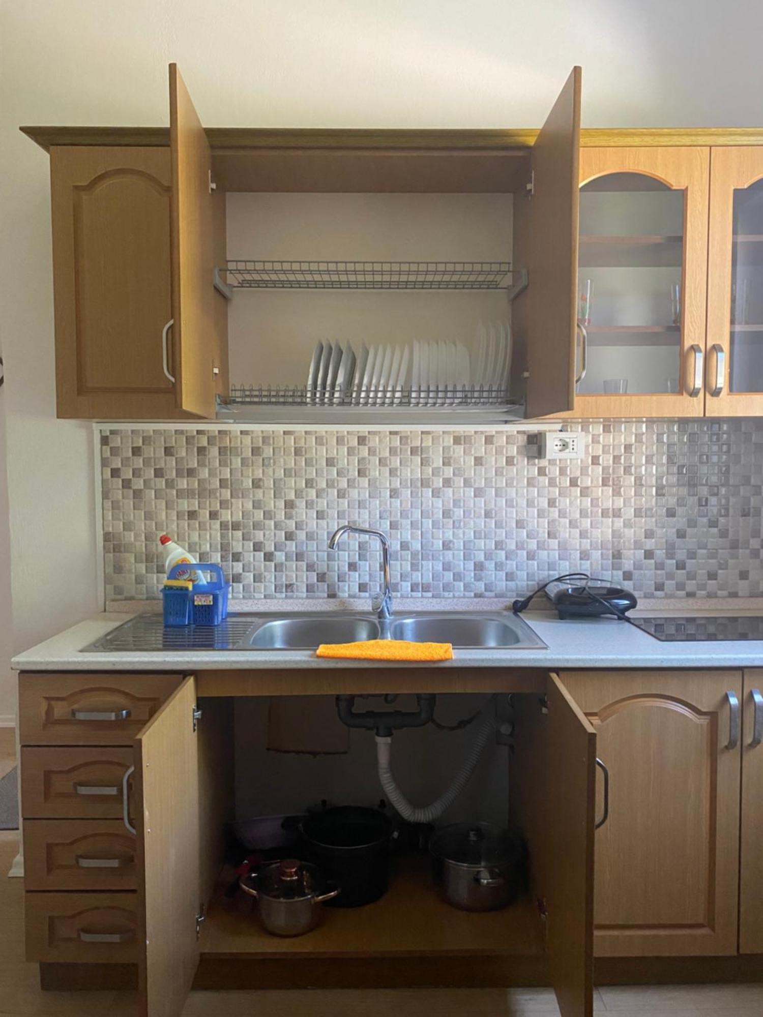 Vila M Vera Rooms With Kitchen And Apartments Дуррес Экстерьер фото